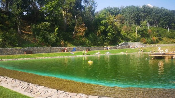Bio kúpalisko Levoča Zdroj: https://scontent-vie1-1.xx.fbcdn.net/v/t1.0-9/69320987_10211973354409457_652362002768855040_n.jpg?_nc_cat=108&_nc_sid=110474&_nc_oc=AQmXuCKVWYyxE6lI5rY8dJk-6L9N93Oc0SfjaKNqmL8i6sG35gsUYa9gXKikNx05fPw&_nc_ht=scontent-vie1-1.xx&oh=e710733aa05ec7604967f8412660dd4b&oe=5ECC49A8&dl=1
