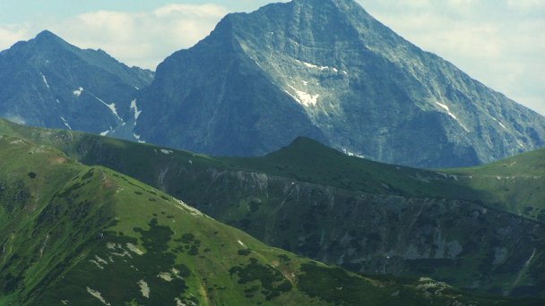 Kriváň Vysoké Tatry 2 Zdroj: https://pl.wikipedia.org/wiki/Krywa%C5%84