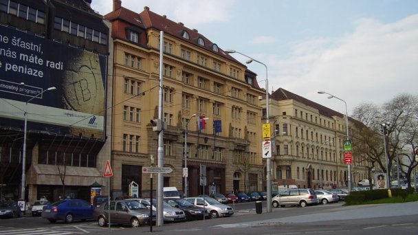 Divadlo Astorka Korzo '90 5 Zdroj: https://sk.wikipedia.org/wiki/Divadlo_Astorka_Korzo_’90 Divadlo Astorka Korzo '90 5 Zdroj: https://sk.wikipedia.org/wiki/Divadlo_Astorka_Korzo_’90
