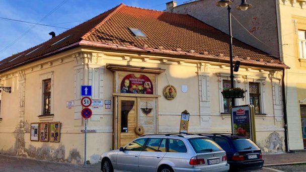 Loutkové divadlo v Košicích 2 Zdroj: https://sk.wikipedia.org/wiki/Bábkové_divadlo_Košice
