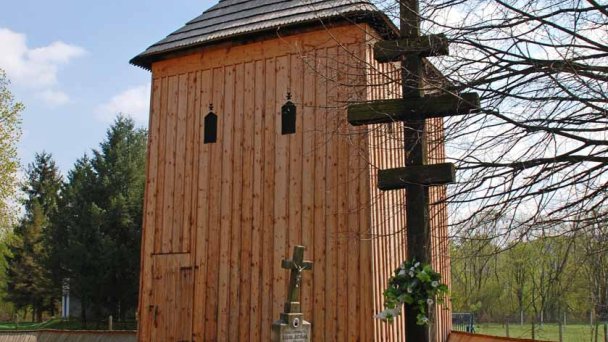 Chrám sv. Michala Archanděla Ladomirová 3 Zdroj: https://sk.wikipedia.org/wiki/Chr%C3%A1m_sv%C3%A4t%C3%A9ho_Michala_archanjela_(Ladomirov%C3%A1)