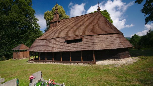Kostel sv. Michala archanděla Topoľa 3 Autor: Jiří Komárek Zdroj: https://sk.wikipedia.org/wiki/Topo%C4%BEa_(okres_Snina)