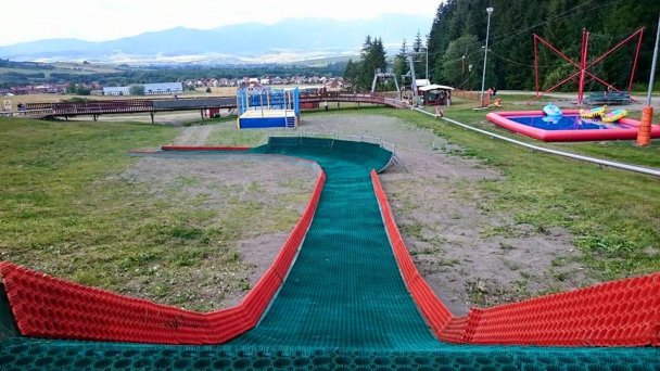 Fun park Žiarce 5 Zdroj: https://scontent-vie1-1.xx.fbcdn.net/v/t1.0-9/13592422_1062281193856872_458099774088356054_n.jpg?_nc_cat=100&_nc_sid=110474&_nc_oc=AQl4phrYOKKfpDHDEn-NwqOWqHZLJn_y1P6kQszijeXN_lw7fOk79zKAOrQzDWDzLUY&_nc_ht=scontent-vie1-1.xx&oh=e56e69311108caa7080f1ab94e18685d&oe=5EC9B557&dl=1