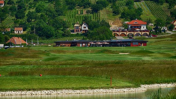 Golfové hřiště, Golf Resort Skalica 3