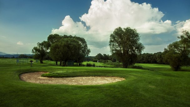 Golfové hřiště, Golf Resort Tri Duby 3 Golfové hřiště, Golf Resort Tri Duby 3