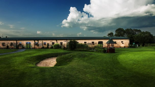 Golfové hřiště, Golf Resort Tri Duby 4 Golfové hřiště, Golf Resort Tri Duby 4