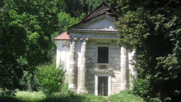 Kaplnka Autor: hrady-zamky.sk Zdroj: https://www.hrady-zamky.sk/cabrad/#history-12