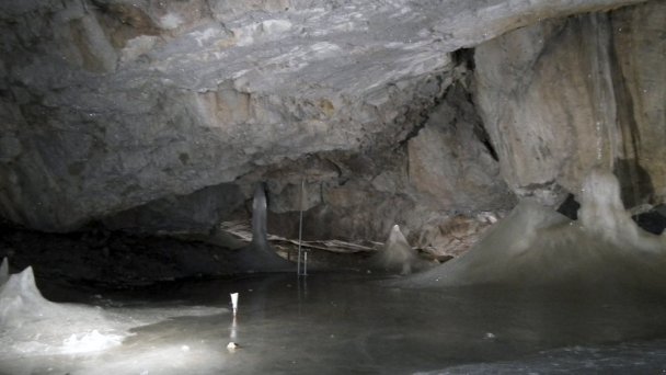 Dobšinská ľadová jaskyňa 5 Autor: Dariusz Wózniak Zdroj: https://slovenskycestovatel.sk/item/dobsinska-ladova-jaskyna