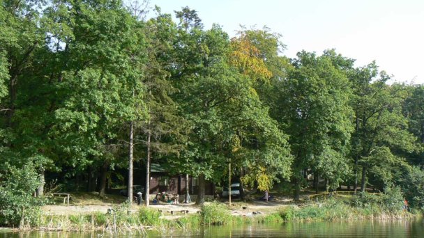 Jezero Izra 2 Zdroj: https://sk.wikipedia.org/wiki/Izra_(jazero)