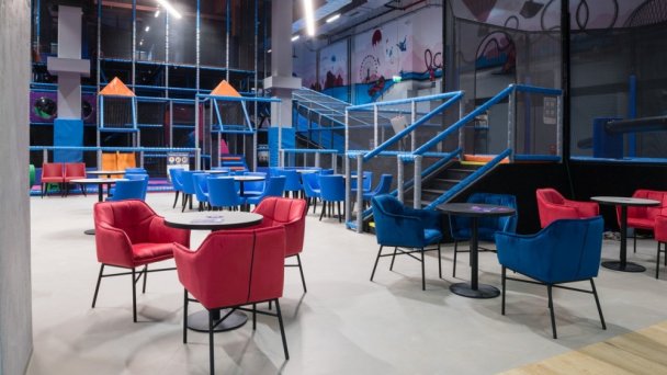 JUMP FUN - více než 100 atrakcí pro všechny věkové kategorie 3 JUMP FUN - více než 100 atrakcí pro všechny věkové kategorie 3