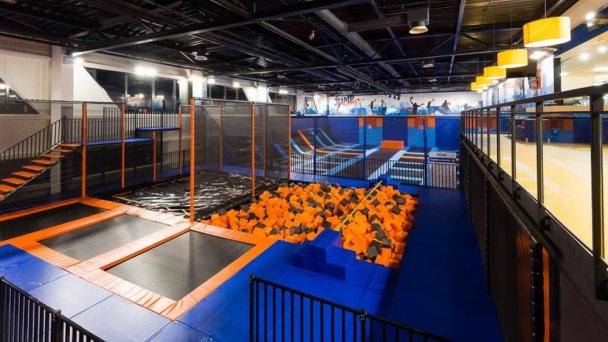 JUMP FUN - více než 100 atrakcí pro všechny věkové kategorie 24 JUMP FUN - více než 100 atrakcí pro všechny věkové kategorie 24