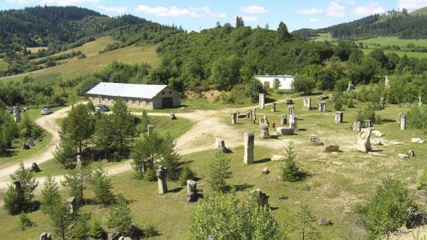 Pramen lásky a Pramen zapomnění 4 Zdroj: www.ruzbachy.sk Pramen lásky a Pramen zapomnění 4 Zdroj: www.ruzbachy.sk