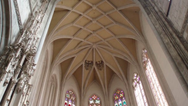 Dóm sv. Alžbety 4 Zdroj: https://sk.wikipedia.org/wiki/Dóm_svätej_Alžbety Dóm sv. Alžbety 4 Zdroj: https://sk.wikipedia.org/wiki/Dóm_svätej_Alžbety