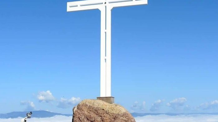 Kříž Butkov, Skalní saktuárium Božího Milosrdenství Ladce