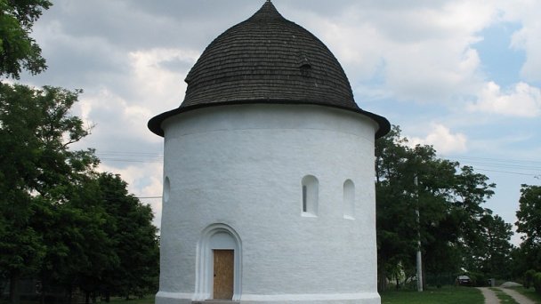 Rotunda Dvanástich apoštolov Autor: Taz666 Zdroj: https://upload.wikimedia.org/wikipedia/commons/d/d1/B%C3%A9ny_rotunda_1.JPG Rotunda Dvanástich apoštolov Autor: Taz666 Zdroj: https://upload.wikimedia.org/wikipedia/commons/d/d1/B%C3%A9ny_rotunda_1.JPG