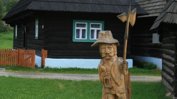 Bobrova raľa 4 Zdroj: https://vitanova.eu.sk/assets/galleries/foto-podbiel/hrad-podbiel-119.jpg Bobrova raľa 4 Zdroj: https://vitanova.eu.sk/assets/galleries/foto-podbiel/hrad-podbiel-119.jpg