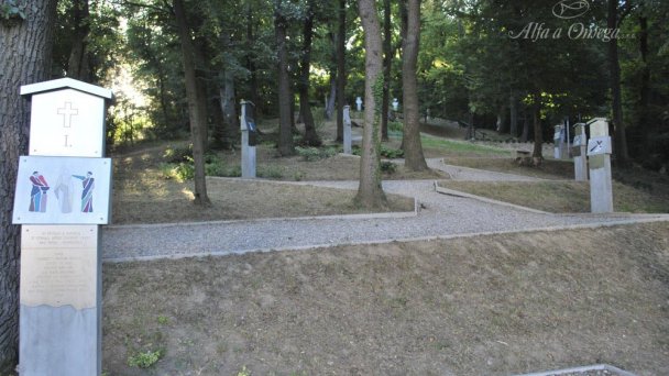 Poutní místo Skalka u Trenčína 2 Zdroj: http://www.putnickemiesta.sk/putnicke-miesta-na-slovensku/nitrianska-dieceza/skalka-pri-trencine/