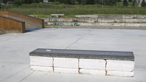 Skatepark Liptovský Mikuláš 4 Autor: Kristián Zdroj: http://www.boardlife.sk/sk/skateboard/skatepark/skatepark-liptovsky-mikulas Skatepark Liptovský Mikuláš 4 Autor: Kristián Zdroj: http://www.boardlife.sk/sk/skateboard/skatepark/skatepark-liptovsky-mikulas