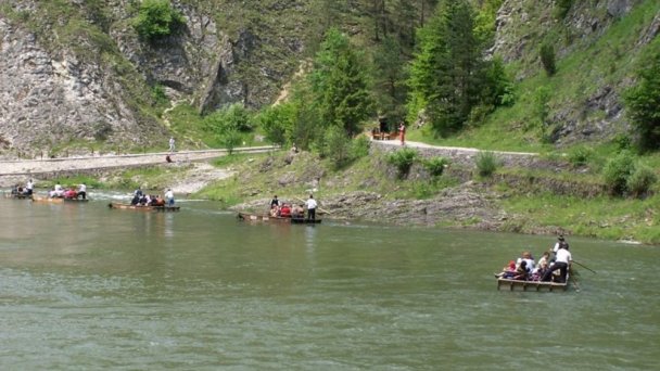 Pltnictví Dunajec, splavování Dunajce - Červený Kláštor 8 Zdroj: http://pltnictvo.eu.sk/galeria/