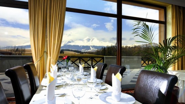 Hotel International **** Veľká Lomnica 19
