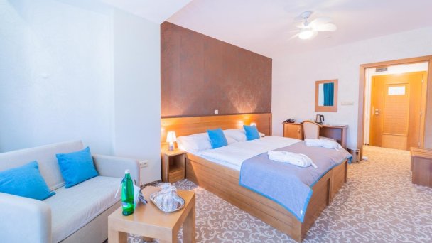 Wellness hotel Kontakt **** Stará Lesná 12 Wellness hotel Kontakt **** Stará Lesná 12