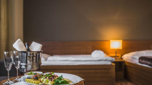 Wellness hotel Kontakt **** Stará Lesná 14 Wellness hotel Kontakt **** Stará Lesná 14