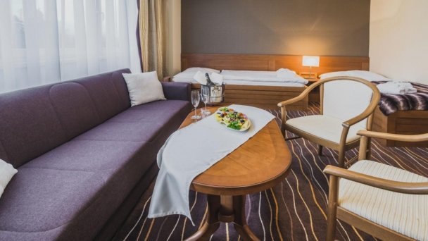 Wellness hotel Kontakt **** Stará Lesná 19 Wellness hotel Kontakt **** Stará Lesná 19