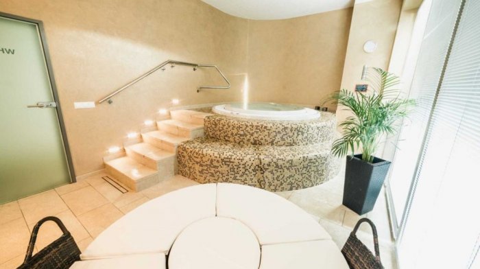 Valentýnský únorový pobyt se vstupem do bazénu a saunového světa