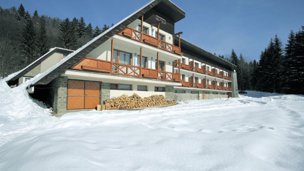 Hotel Golf *** Tále 6