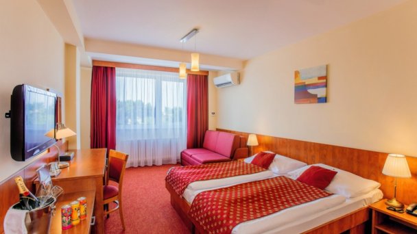 Hotel Senec **** 2