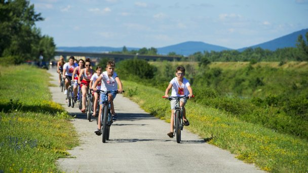 All Inclusive léto v Piešťanech: 1 dítě do 12 let ZDARMA, animace PLANET FUN 8 All Inclusive léto v Piešťanech: 1 dítě do 12 let ZDARMA, animace PLANET FUN 8