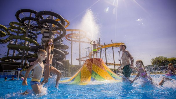 Hotel Akvamarín **** Bešeňová 18 Hotel Akvamarín **** Bešeňová 18