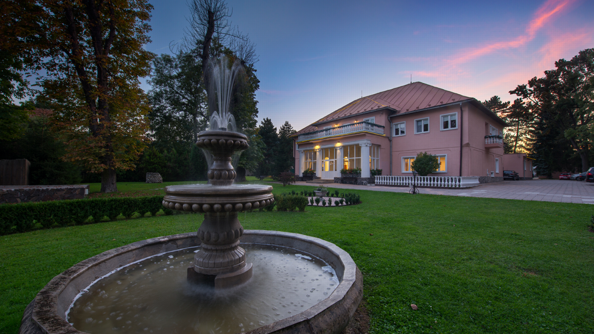 Hotel Svätojánsky kaštieľ *** Liptovský Ján 1