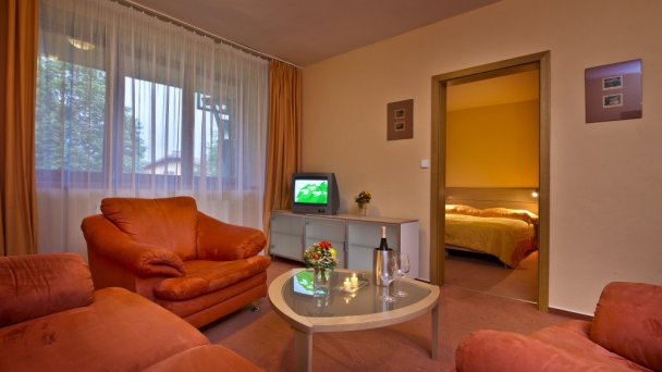Hotel Forton *** Stará Lesná Hotel k 3.9.2023 ukončil svůj provoz 13