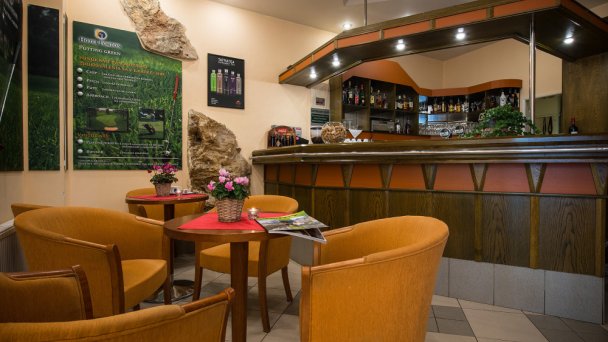 Hotel Forton *** Stará Lesná Hotel k 3.9.2023 ukončil svůj provoz 22