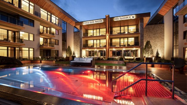 Hrebienok Resort s výhľadom na Tatry