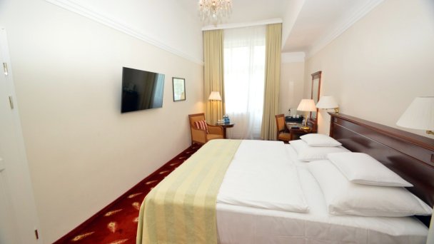 Lázeňský pobyt s polopenzí a wellness – vyšší komfort v hotelech Esplanade, Alameda a Thermia Palace 9