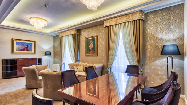 Léčebný hotel Royal Palace ***** 73