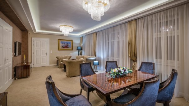 Léčebný hotel Royal Palace ***** 40
