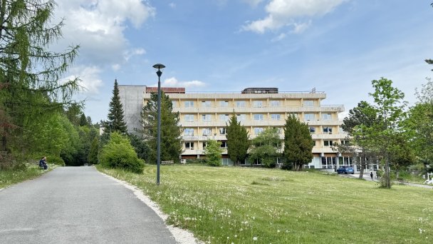 Léčebný dům Lithia ** (původní Travertin II. **) 8