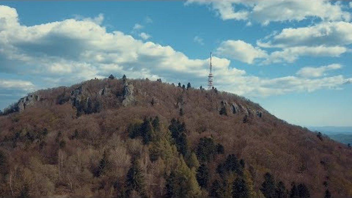 SITNO - Štiavnické vrchy Landscape video Autor: Studio VLk Zdroj: https://www.youtube.com/@StevoEichenberger SITNO - Štiavnické vrchy Landscape video Autor: Studio VLk Zdroj: https://www.youtube.com/@StevoEichenberger