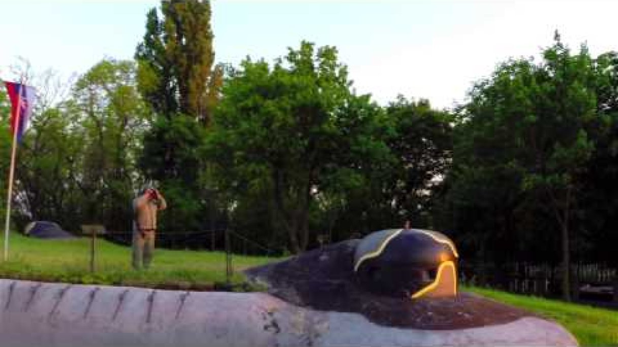 Bunker B-S 8 Hřbitov Autor: misko566 Zdroj: https://www.youtube.com/@misko566