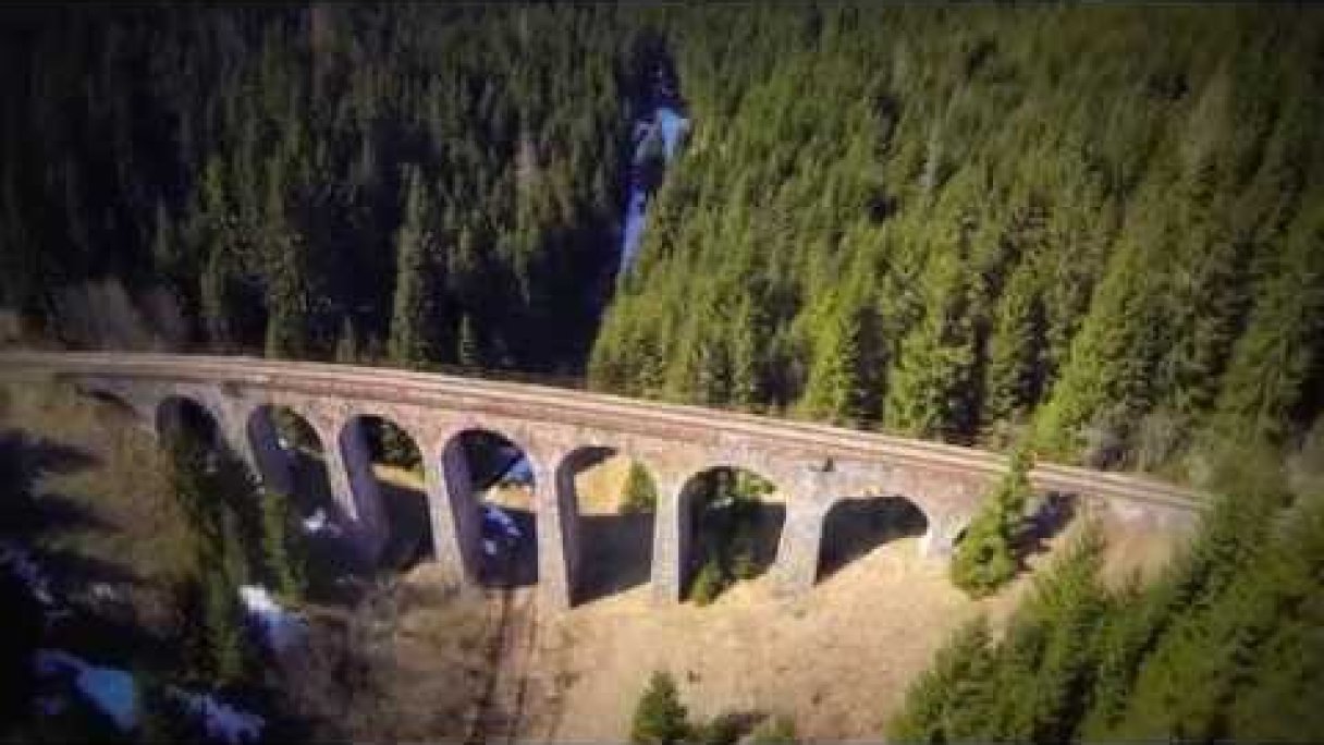 Chmarošský viadukt Autor: Televíkend RTVS Zdroj: https://www.youtube.com/@RelaciaTelevikend Chmarošský viadukt Autor: Televíkend RTVS Zdroj: https://www.youtube.com/@RelaciaTelevikend