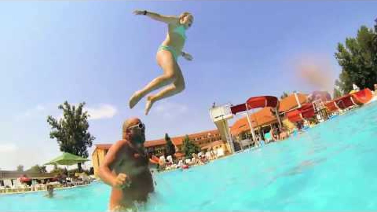 Wellness Hotel Patince - prezentačné video Autor: Ahoj Szia Zdroj: https://www.youtube.com/@AhojKomarnoSziaKomarom Wellness Hotel Patince - prezentačné video Autor: Ahoj Szia Zdroj: https://www.youtube.com/@AhojKomarnoSziaKomarom