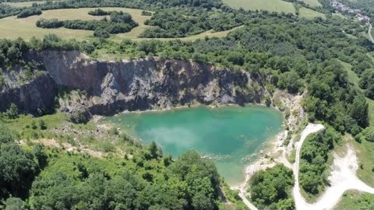 Beňatina Autor: Jan Studenovsky Zdroj: https://www.youtube.com/@JanStudenovsky