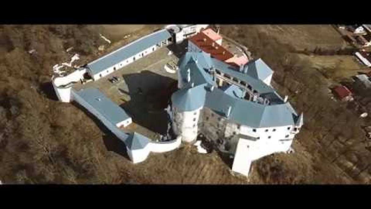 Ľupčiansky hrad | DJI Mavic Pro Autor: John Doe Zdroj: https://www.youtube.com/@JohnDoe-cs4ih