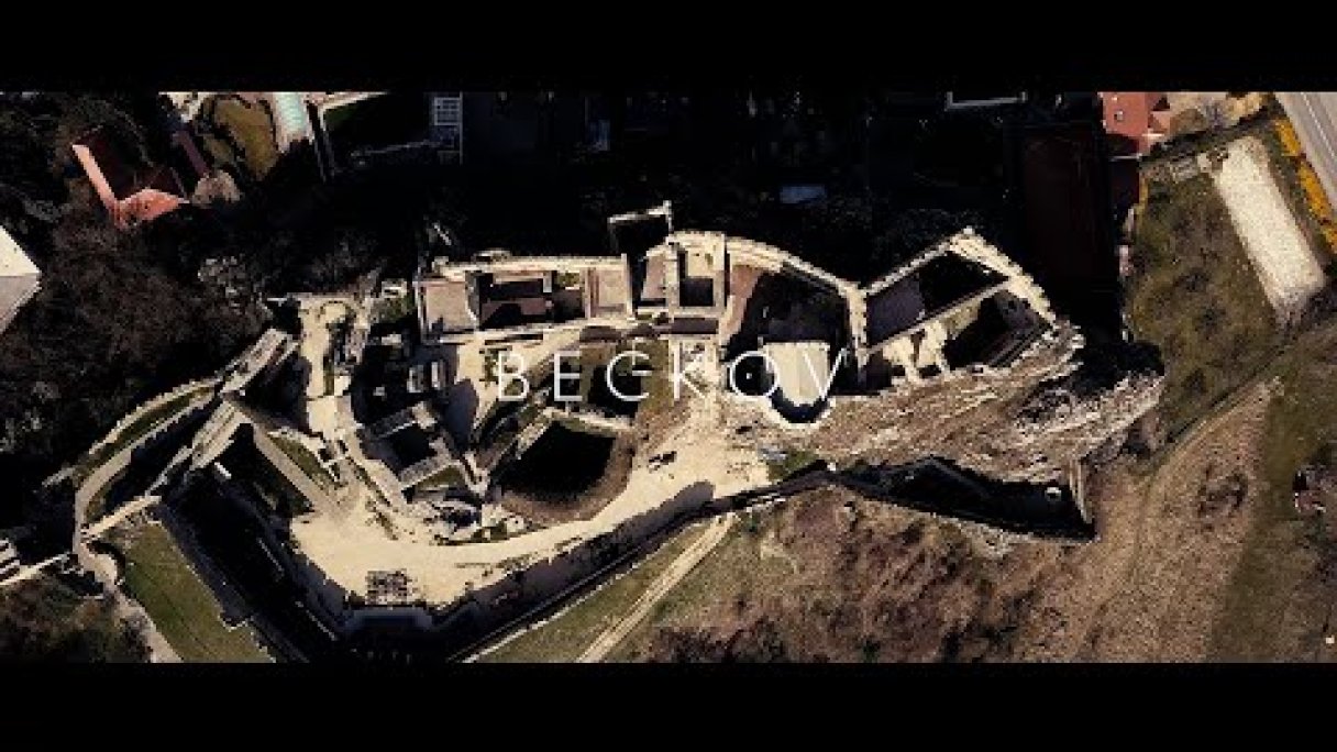 Hrad Beckov, 4K Autor: Miso Misencik Zdroj: https://www.youtube.com/@misomisencik
