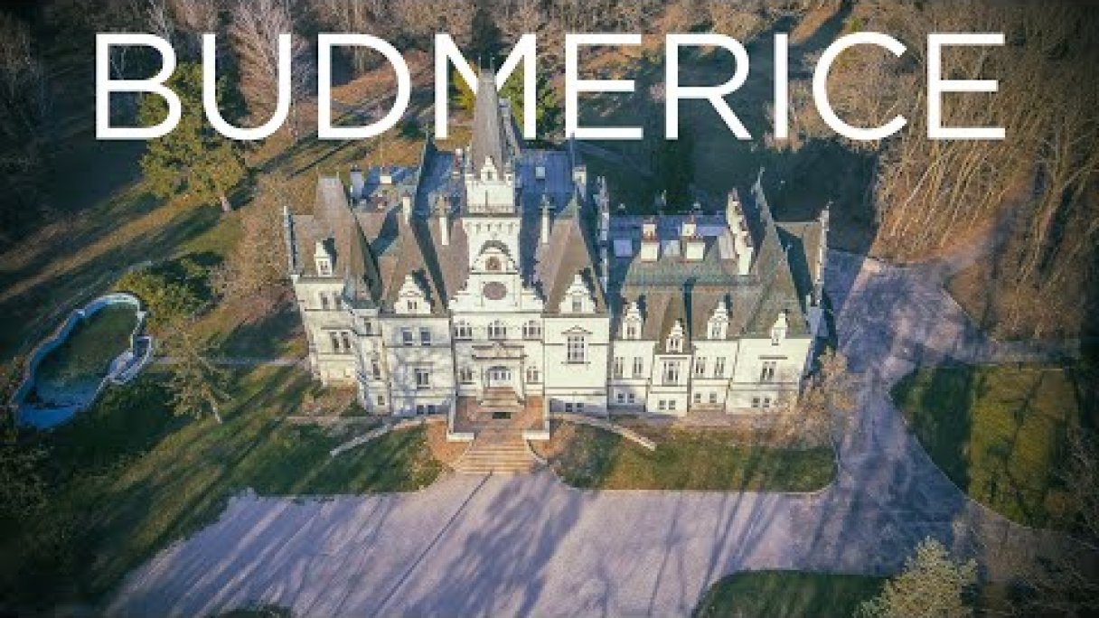 Kaštieľ v Budmericiach Autor: Jakub Prívozník Zdroj: https://www.youtube.com/@jakubprivoznik