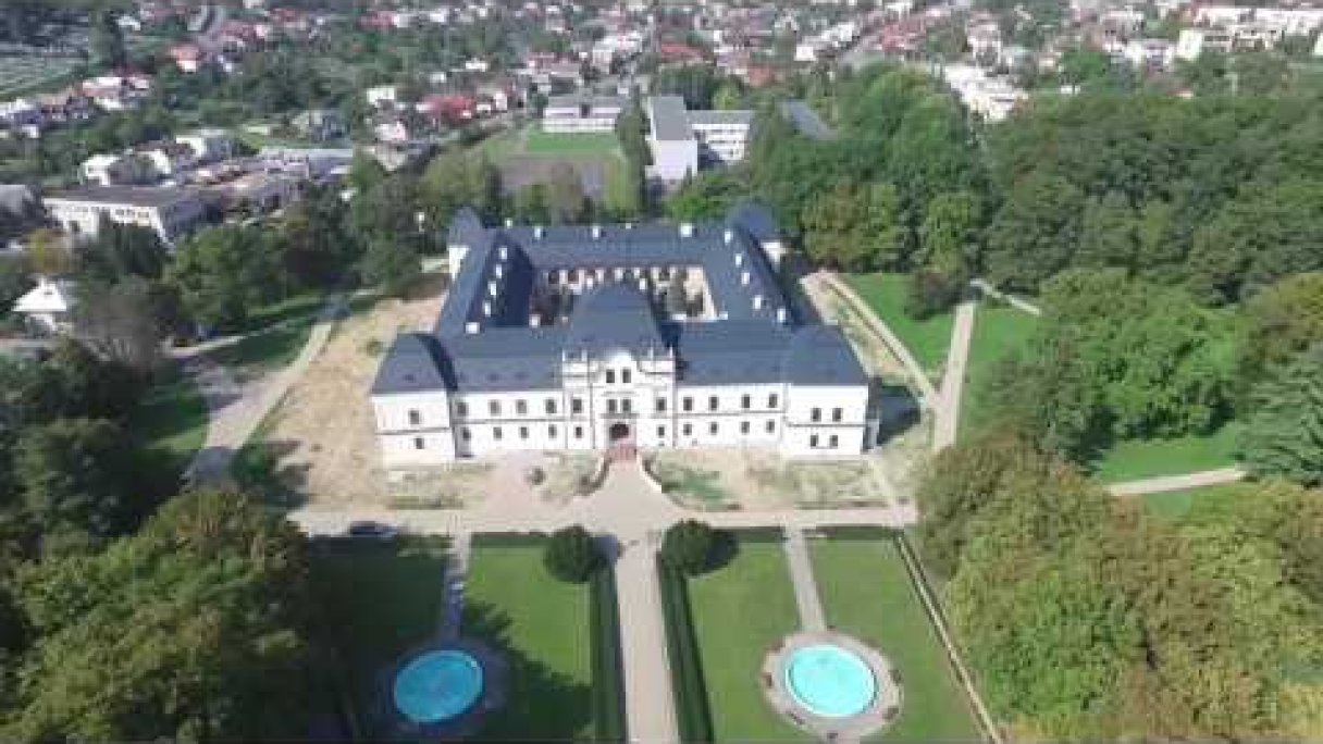 Kaštieľ Humenné, Slovakia Autor: Peter Horvát Zdroj: https://www.youtube.com/@pjottrhorvat