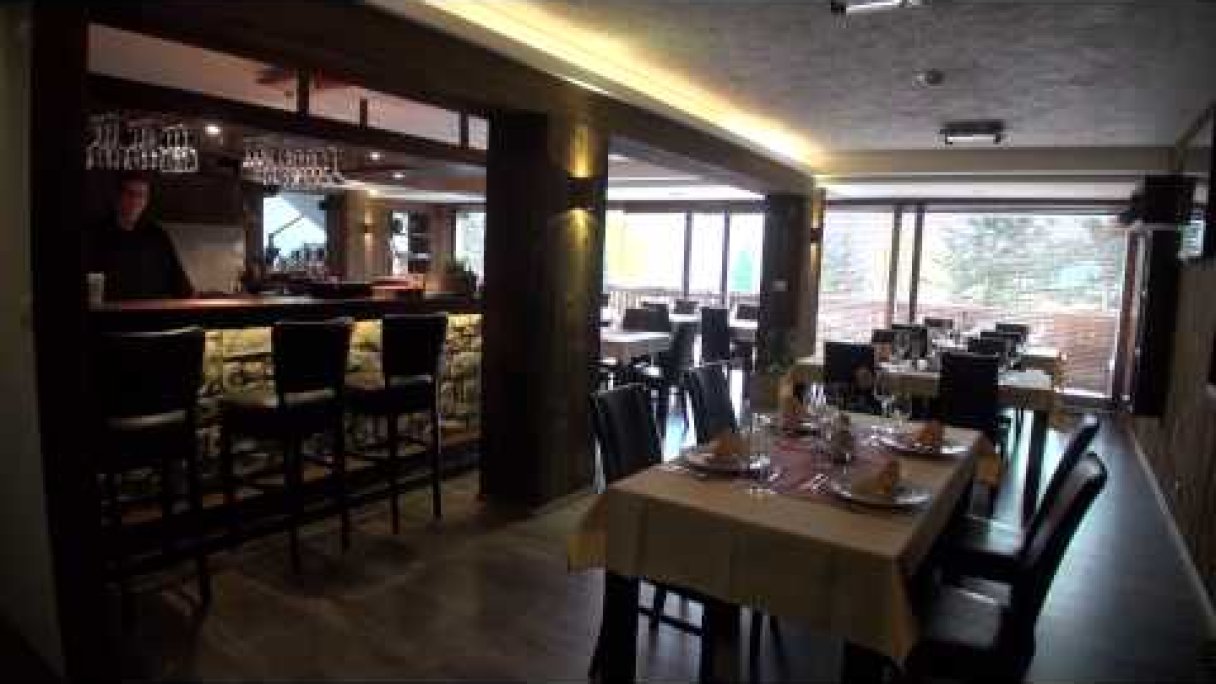 Wellnes Hotel Rozsutec *** internet Autor: pribylinecm Zdroj: https://www.youtube.com/@pribylinecm Wellnes Hotel Rozsutec *** internet Autor: pribylinecm Zdroj: https://www.youtube.com/@pribylinecm